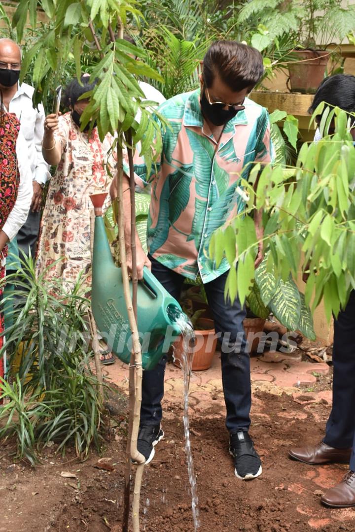 Anil Kapoor spotted at a tree plantation drive on 'World Environment Day 2021'!