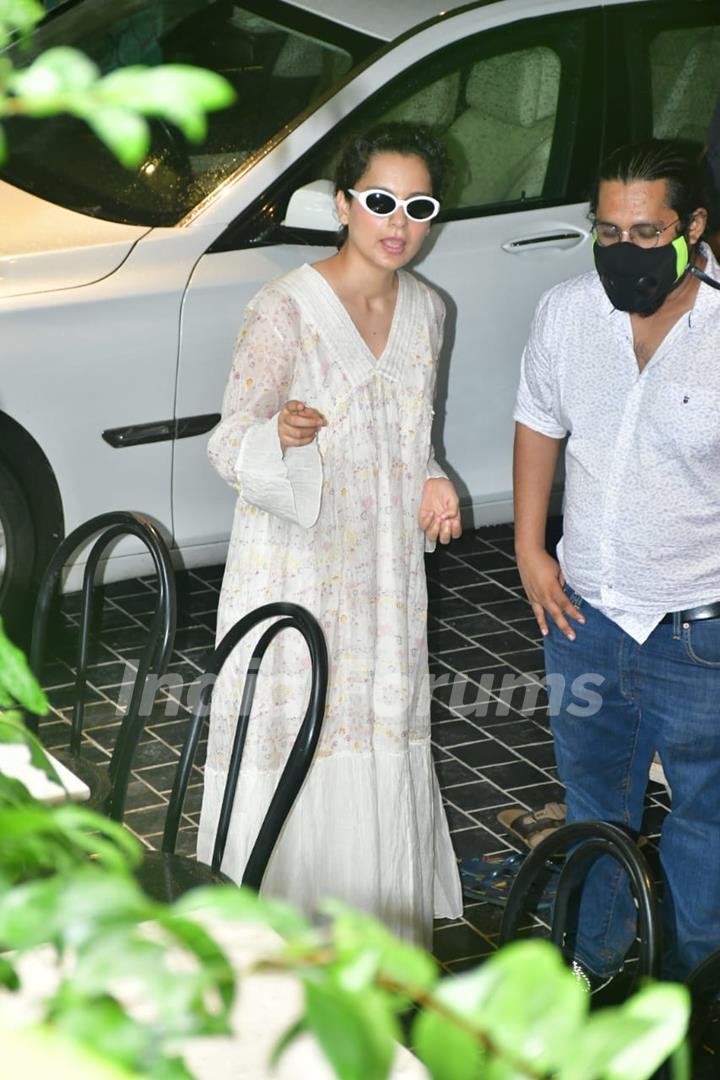 Kangana Ranaut snapped at her office in Juhu