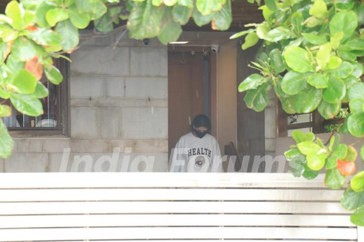 Shweta Bachchan snapped at Zoya Akhtar's house in Bandra