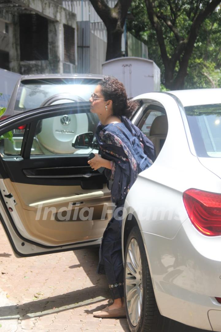 Kangana Ranaut snapped outside her office!