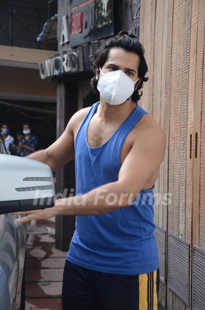 Varun Dhawan snapped outside his gym in Juhu