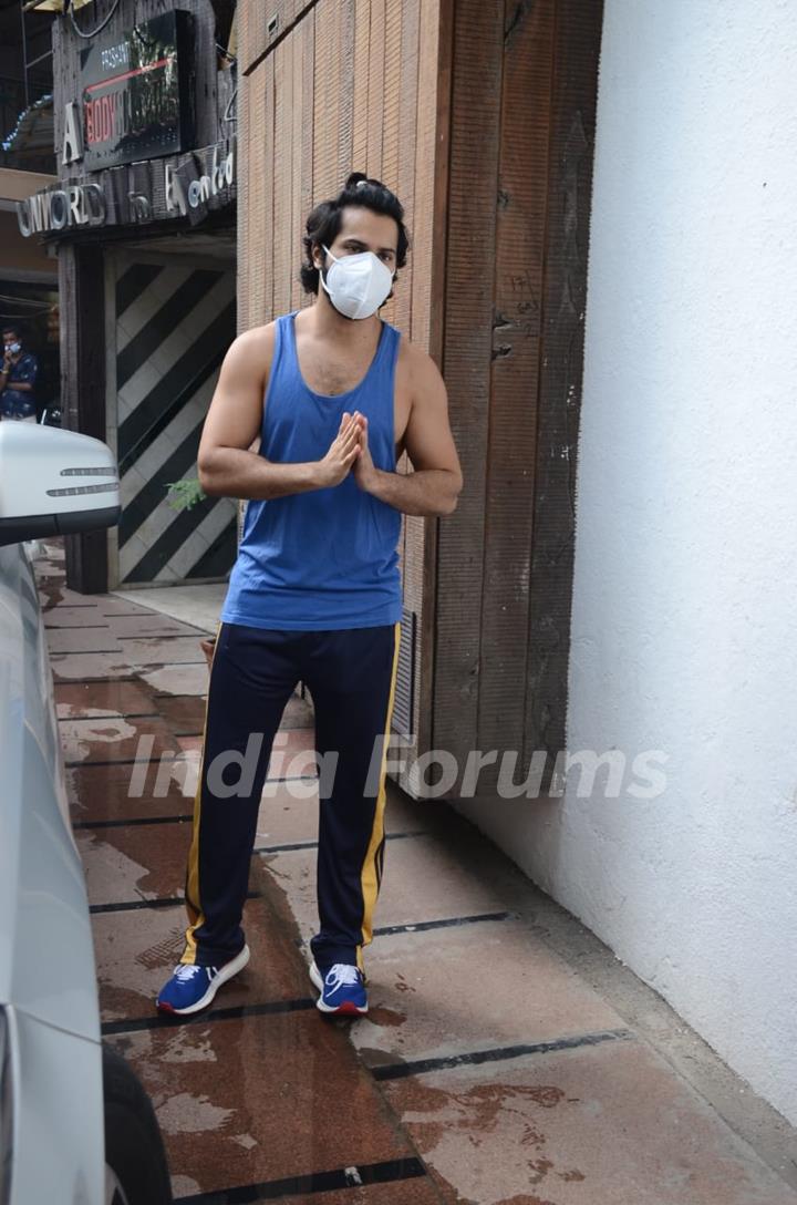 Varun Dhawan snapped outside his gym in Juhu