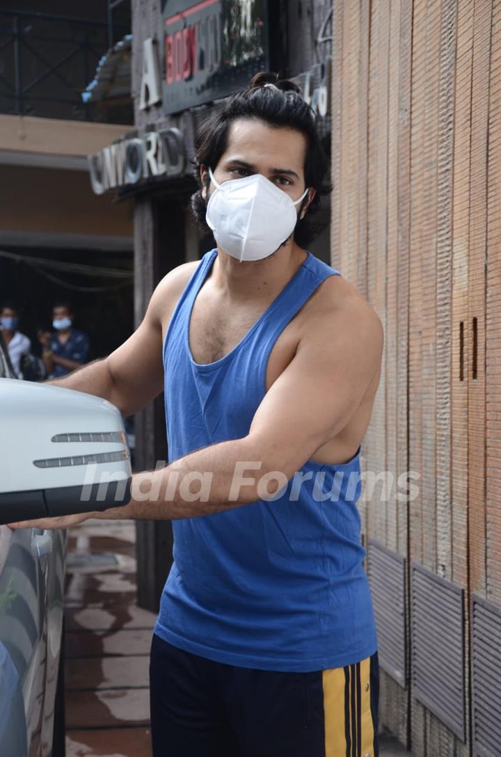 Varun Dhawan snapped outside his gym in Juhu