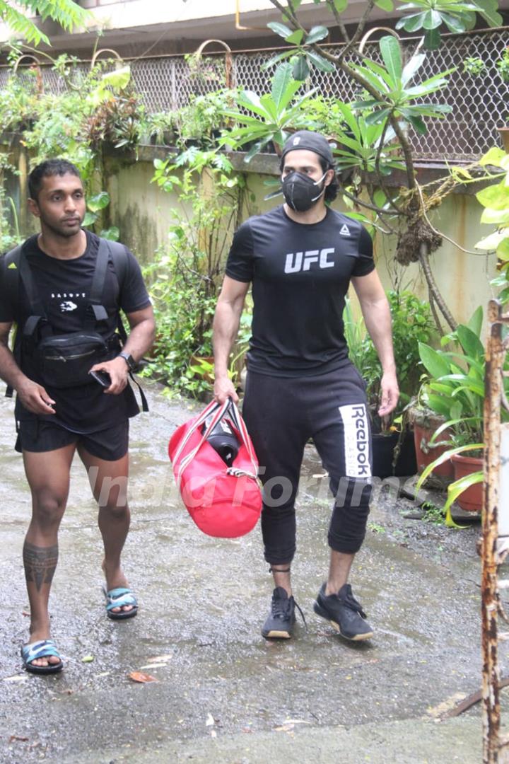 Varun Dhawan snapped at a gym in Bandra