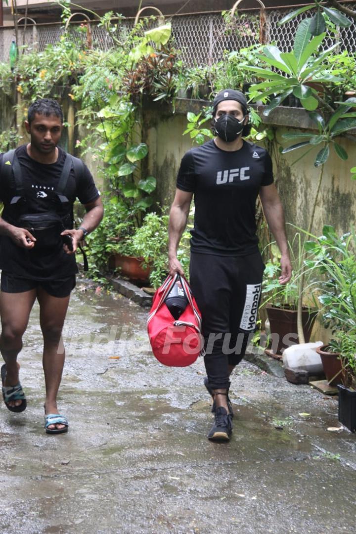 Varun Dhawan snapped at a gym in Bandra