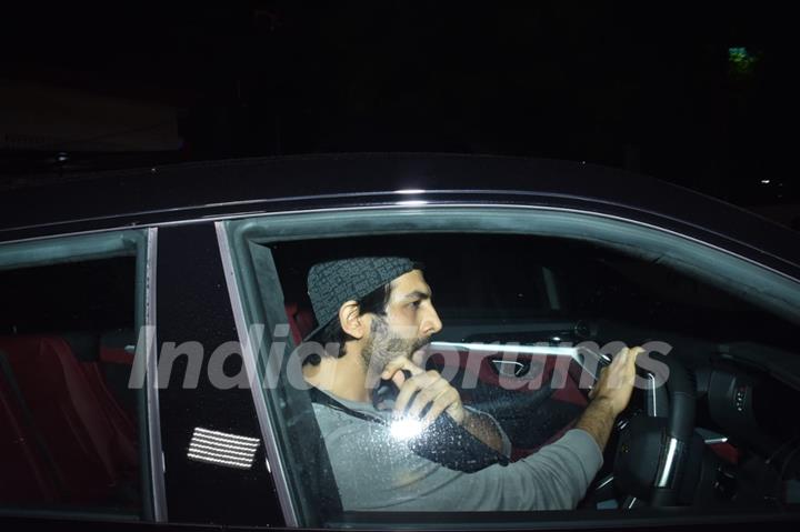 Kartik Aaryan snapped in Andheri