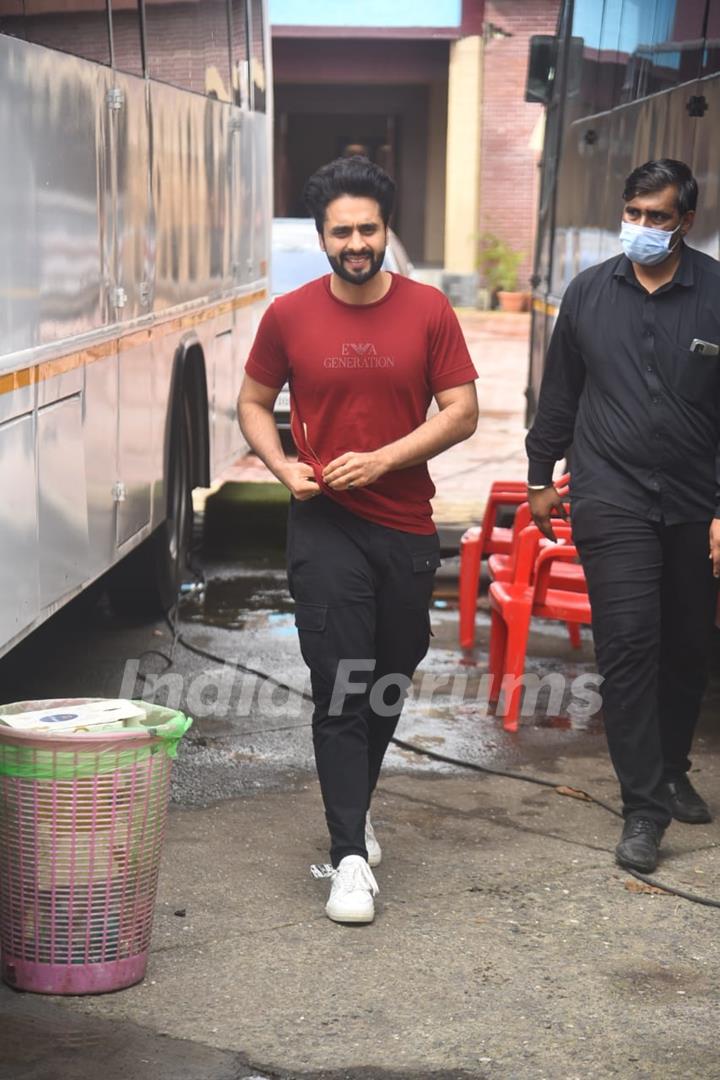 Jackky Bhagnani snapped outside SJ Studio, Andheri