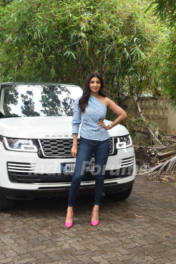 Shilpa Shetty Kundra snapped at Sunny Super Sound for the song preview of Hungama 2