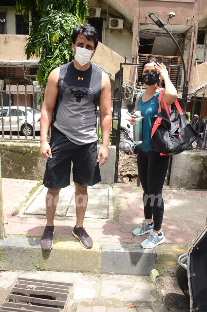 Sonu Sood and his wife snapped outside gym