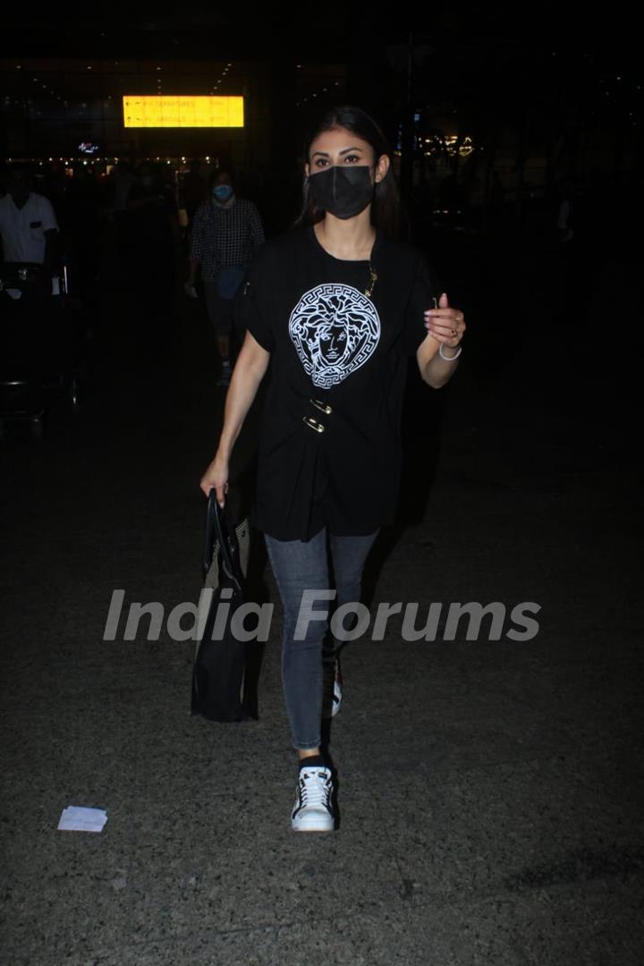 Mouni Roy snapped at airport