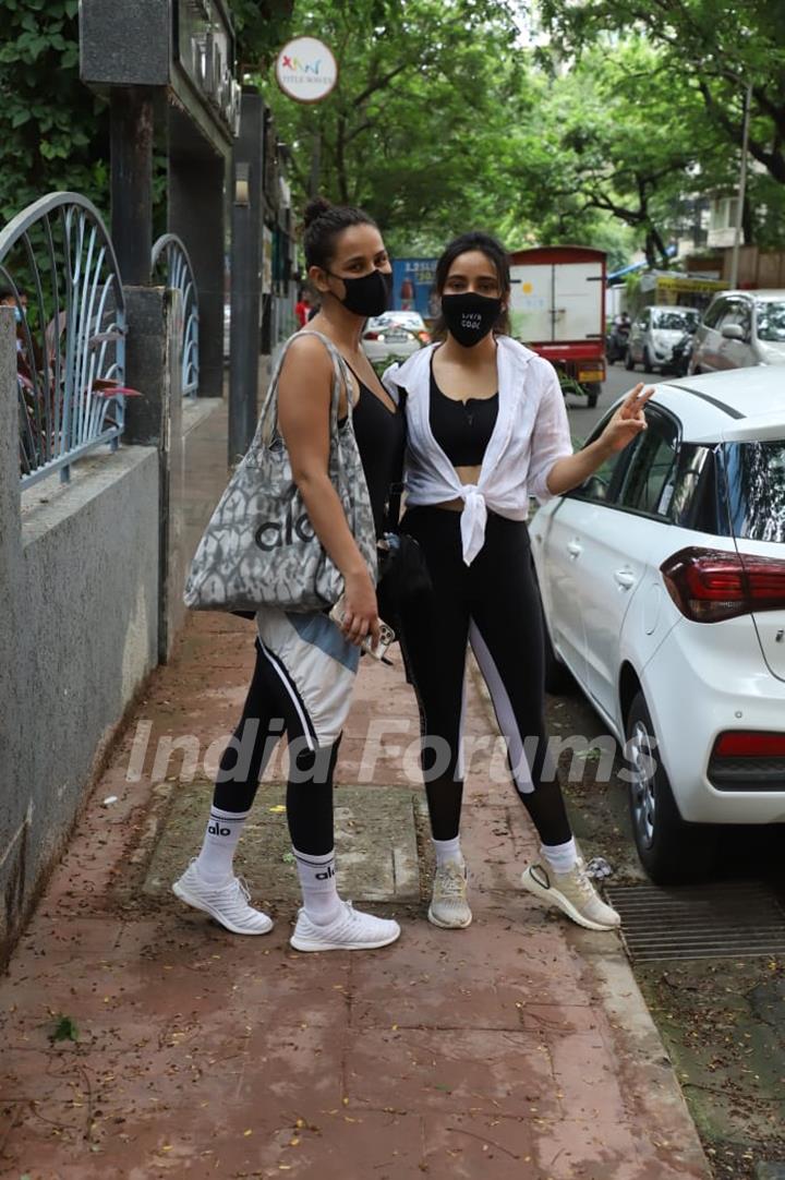 Neha Sharma snapped at Bandra