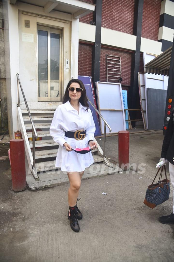 Ameesha Patel snapped at Mahurat shoot of film &quot;Mystery of Tattoo&quot;