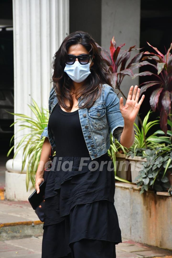 Chitrangada Singh spotted at dental clinic in Bandra