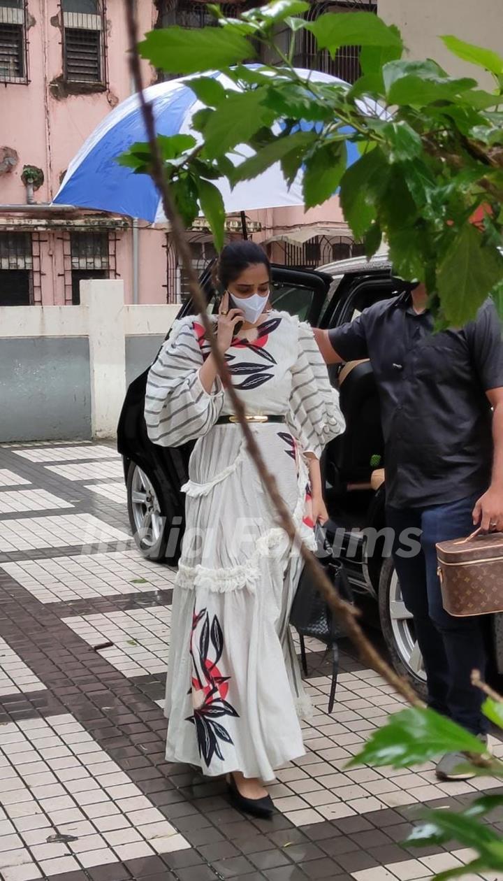 Sonam Kapoor snapped at a clinic in Bandra