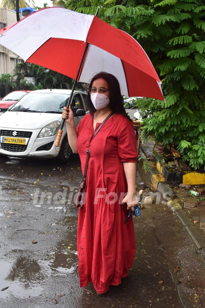 Divya Dutta snapped in Juhu