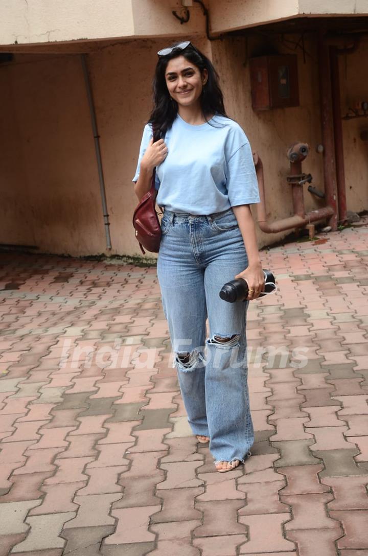 Mrunal Thakur spotted in Bandra