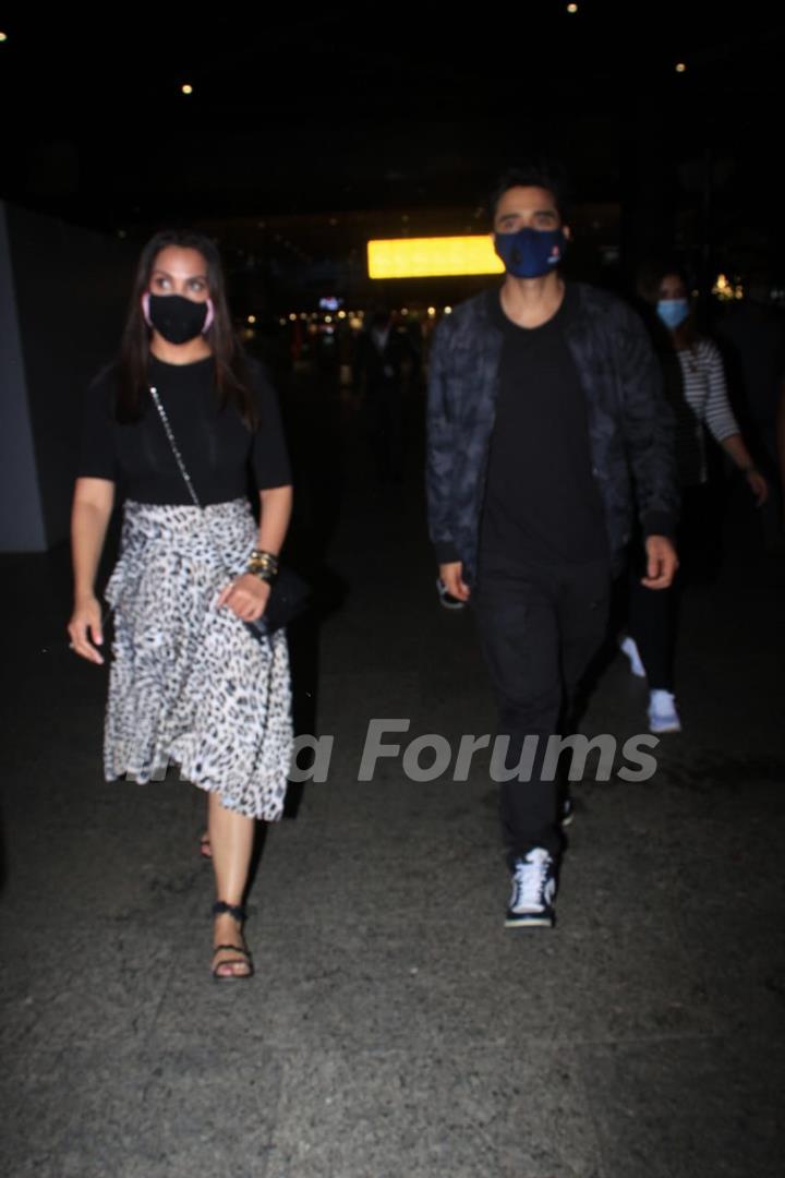 Lara Dutta and Jackky Bhagnani snapped returning from Delhi