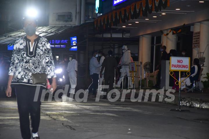 Amitabh Bachchan at Lilavati hospital in Mumbai