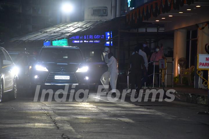 Amitabh Bachchan at Lilavati hospital in Mumbai