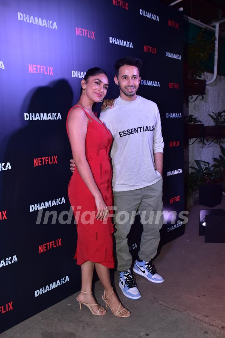 Bollywood celebrities spotted at Dhamaka Screening 