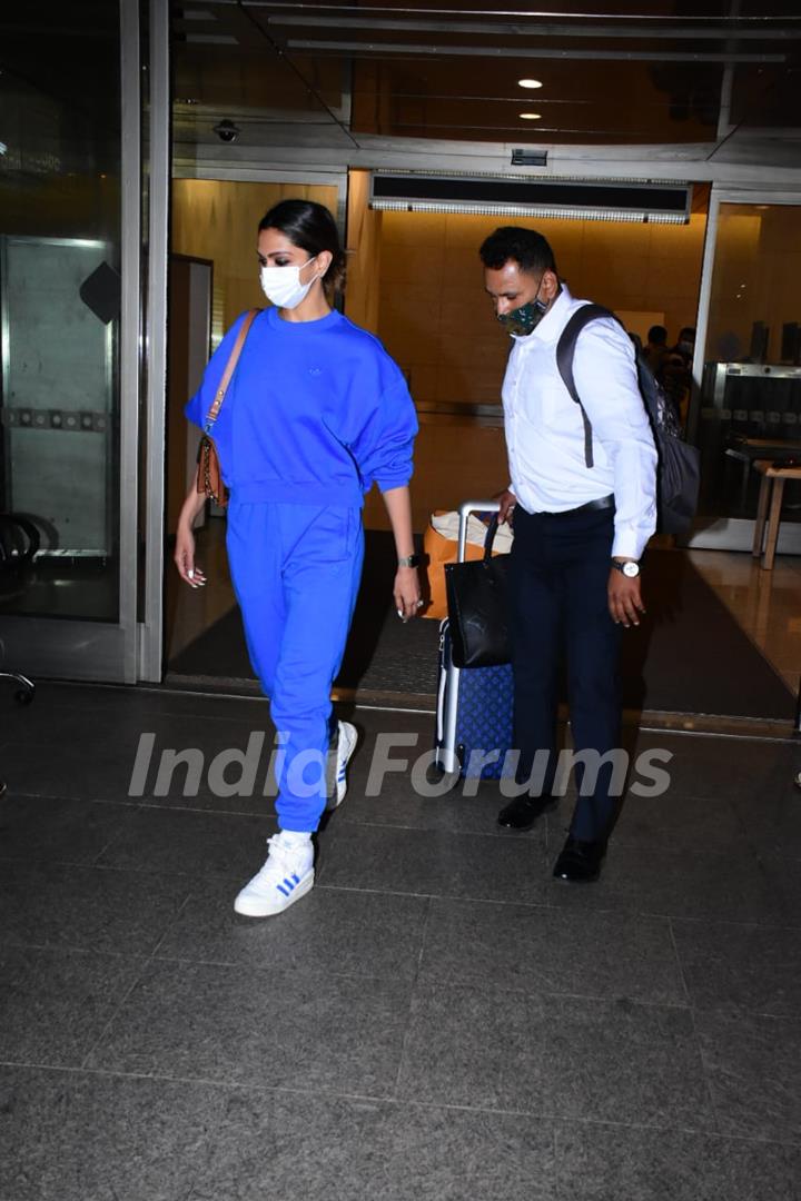 Deepika Padukone spotted at the airport