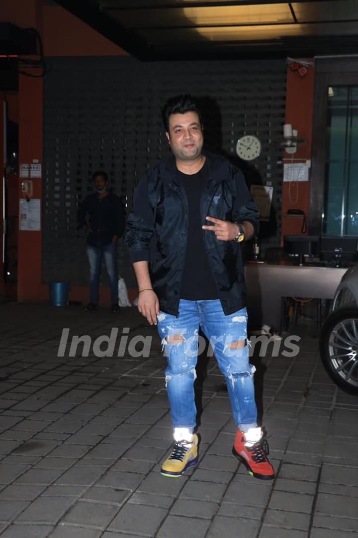 Celebrities at Arpita Khan and Aayush Sharma anniversary celebration 