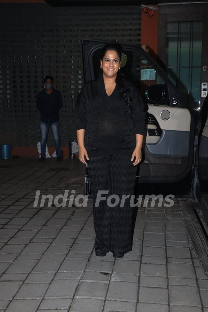 Celebrities at Arpita Khan and Aayush Sharma anniversary celebration 