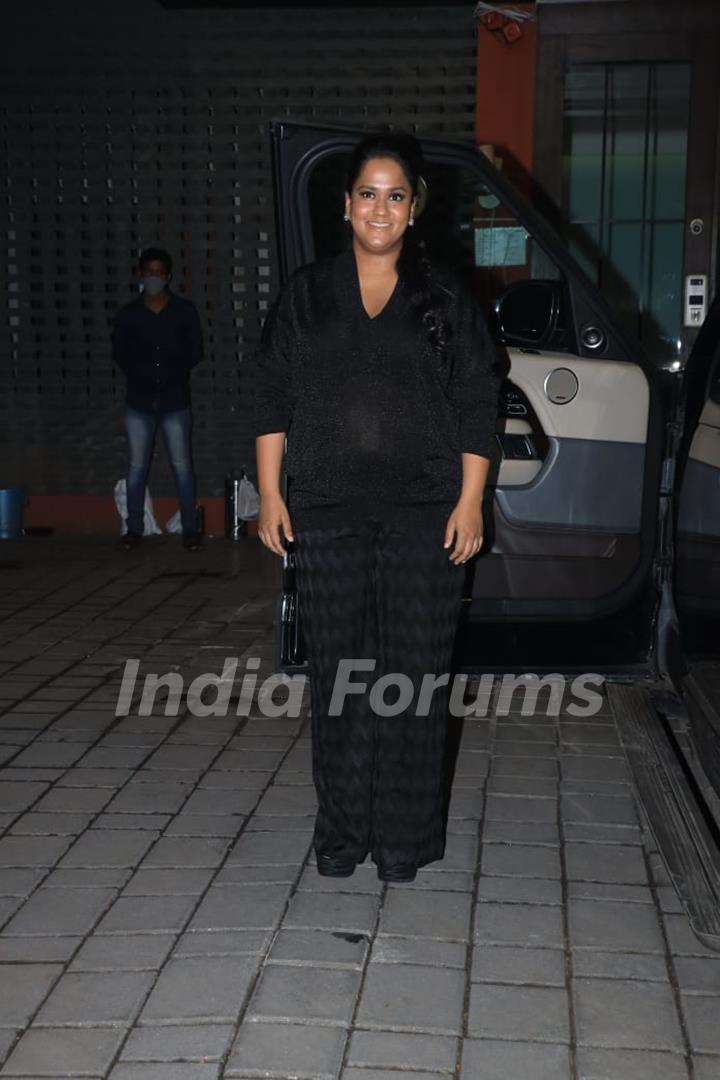 Celebrities at Arpita Khan and Aayush Sharma anniversary celebration 