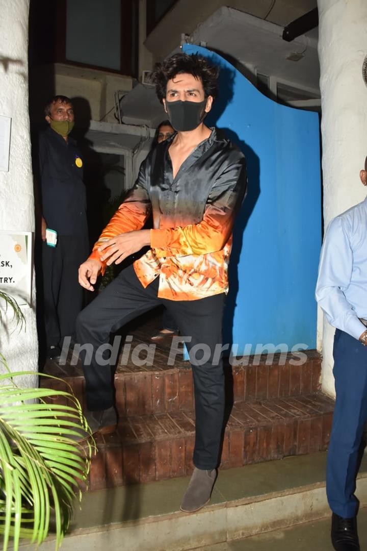 Kartik Aaryan at his 31st birthday bash 