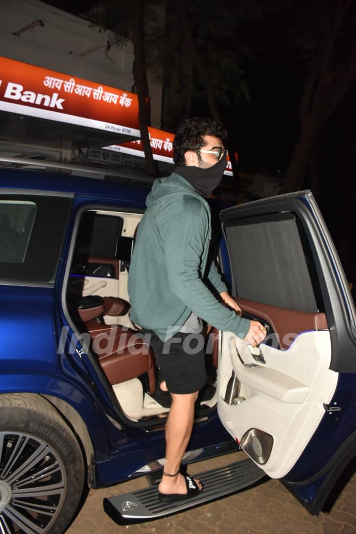 Arjun Kapoor snapped at gym 