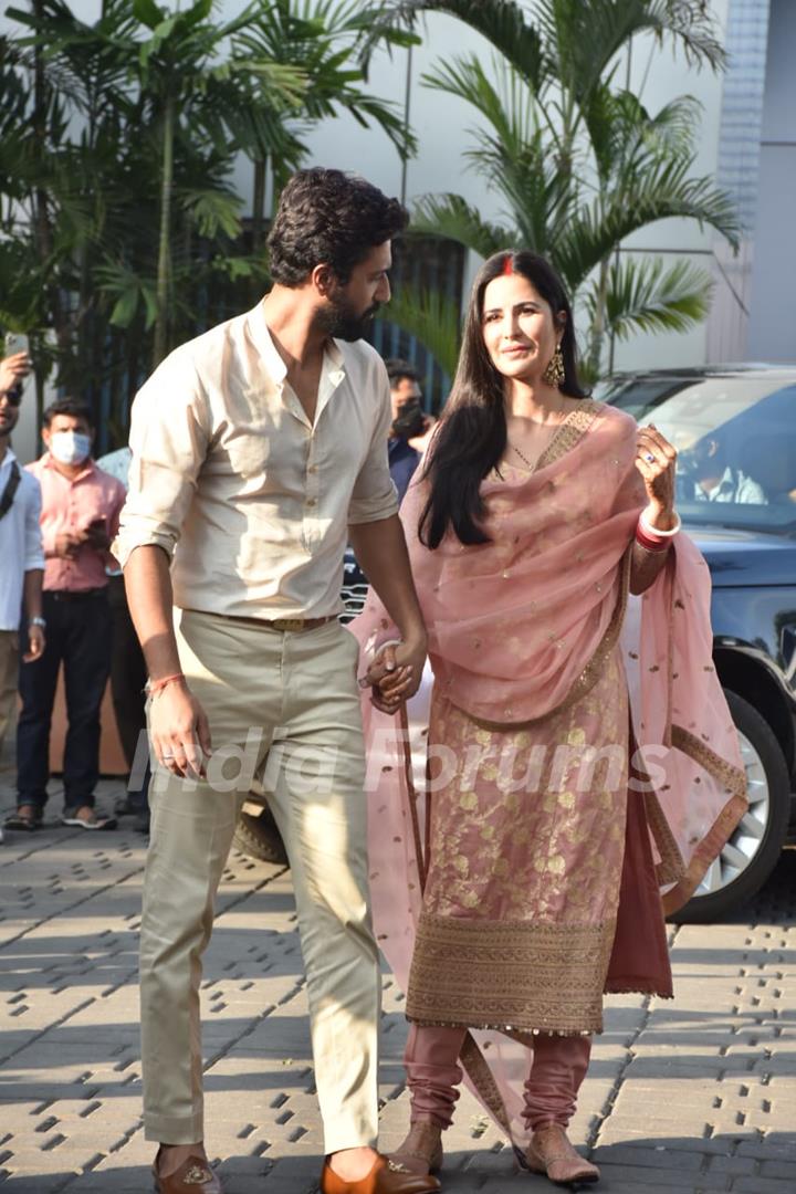 Vicky Kaushal and Katrina Kaif first public appearance as married couple