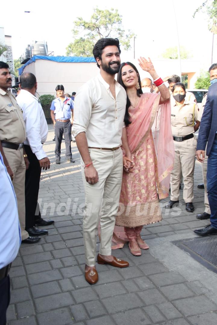 Vicky Kaushal and Katrina Kaif first public appearance as married couple