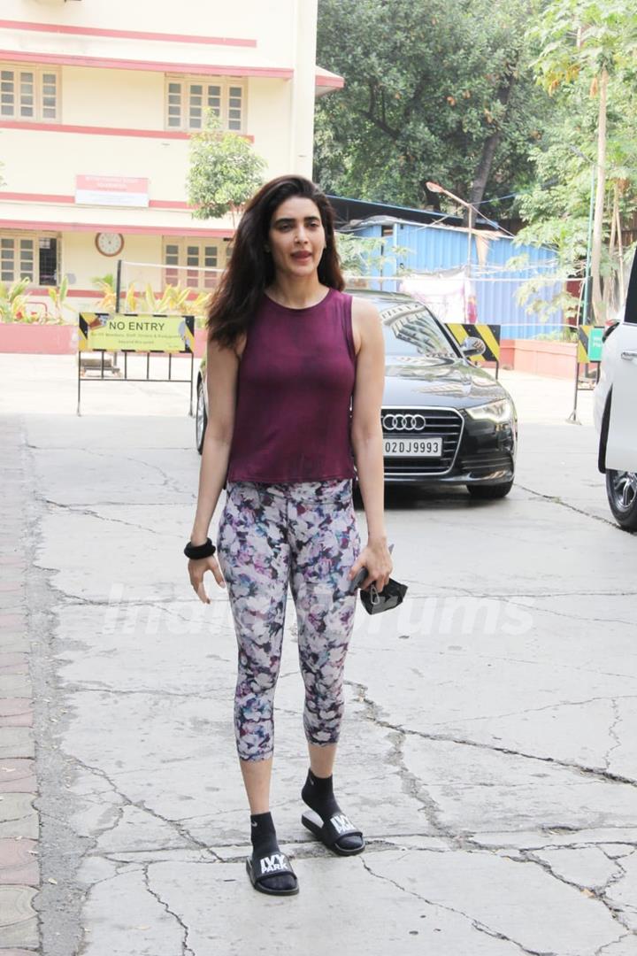Karishma Tanna spotted outside Gym in Bandra