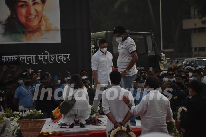 Lata Mangeshkar last rites