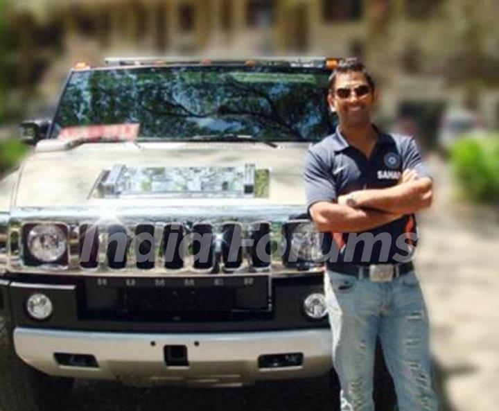 MS Dhoni Hummer 2