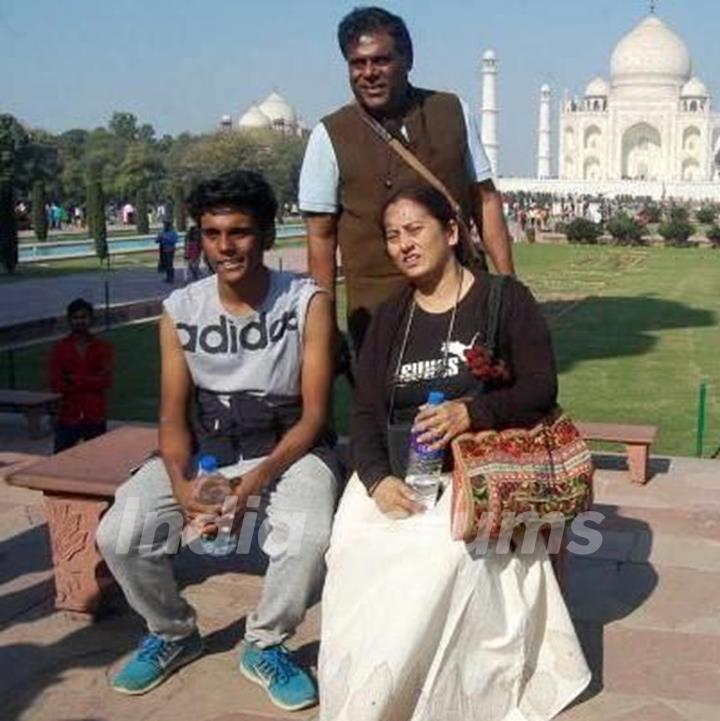 Ashish Vidyarthi with his wife Rajoshi Barua and son Arth Vidyarthi