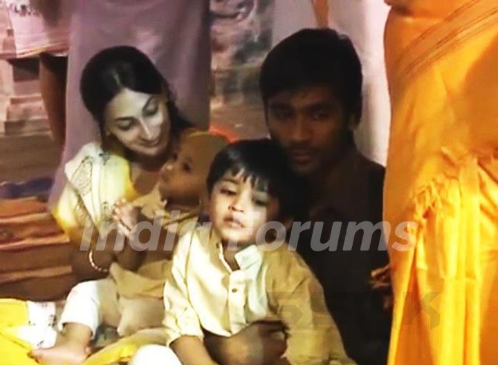 Dhanush with his wife and children