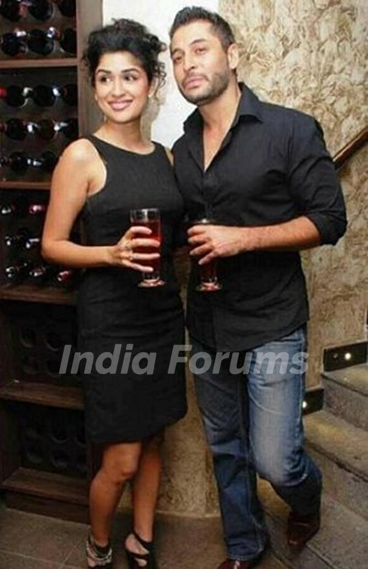 Anjala Zaveri with husband Tarun Arora