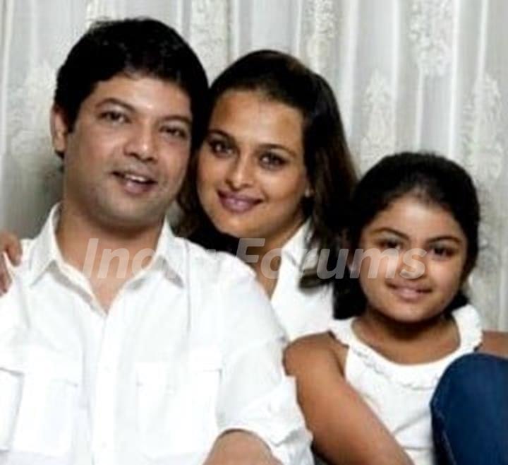 Shilpa Shirodkar with her husband Aparesh Ranjit and daughter Anoushka Ranjit
