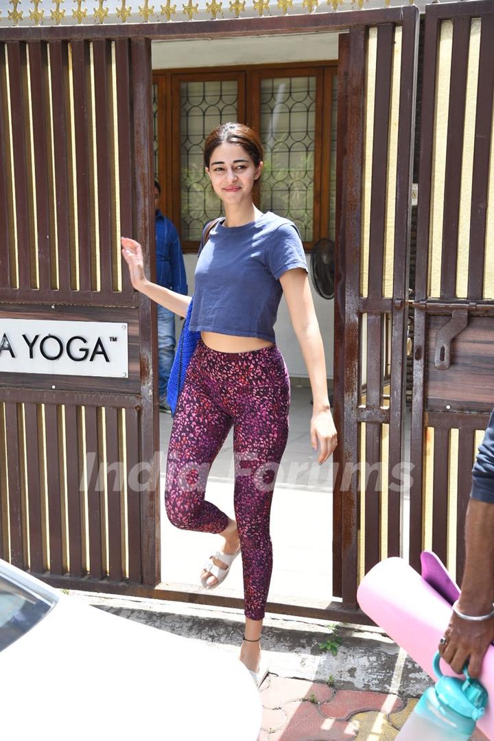 Ananya Panday, Aayushmann Khuranna, and others spotted in the city 