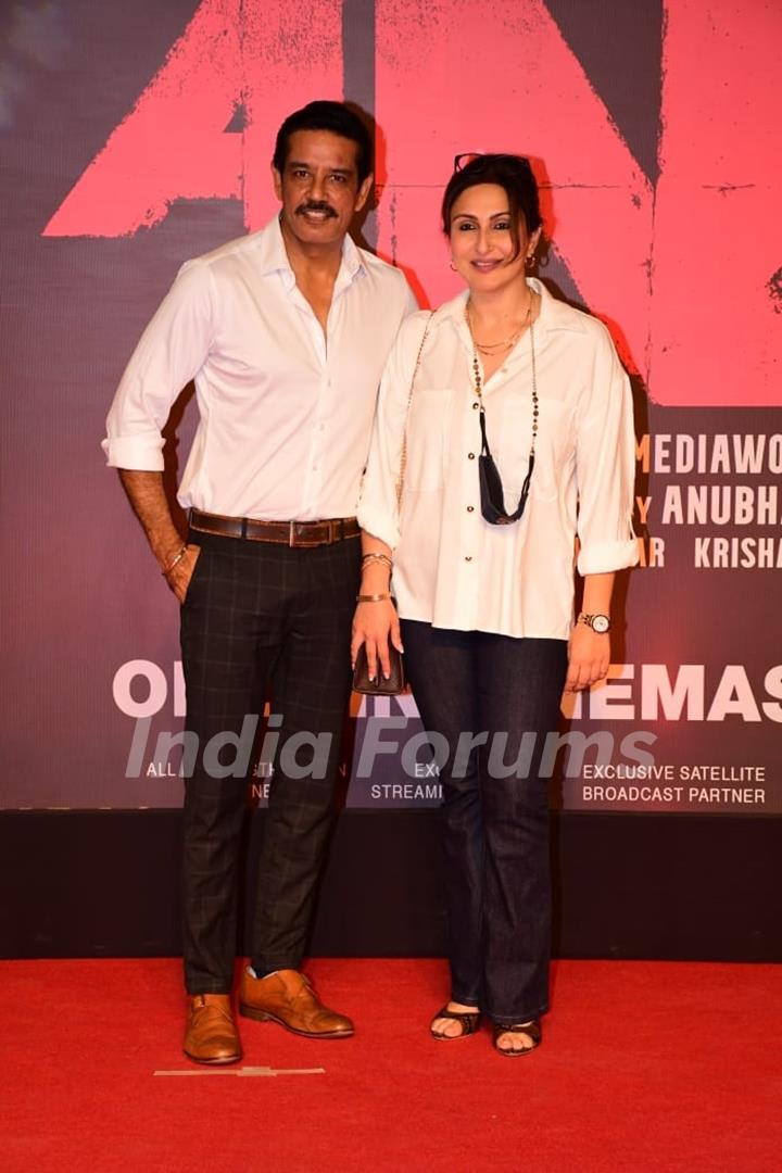 Anup Soni and Juhi Babbar Spotted At The Screening Of upcoming movie Anek 