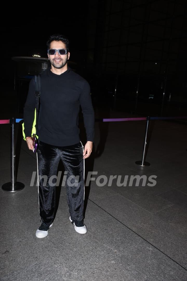 Varun Dhawan spotted at Mumbai airport 