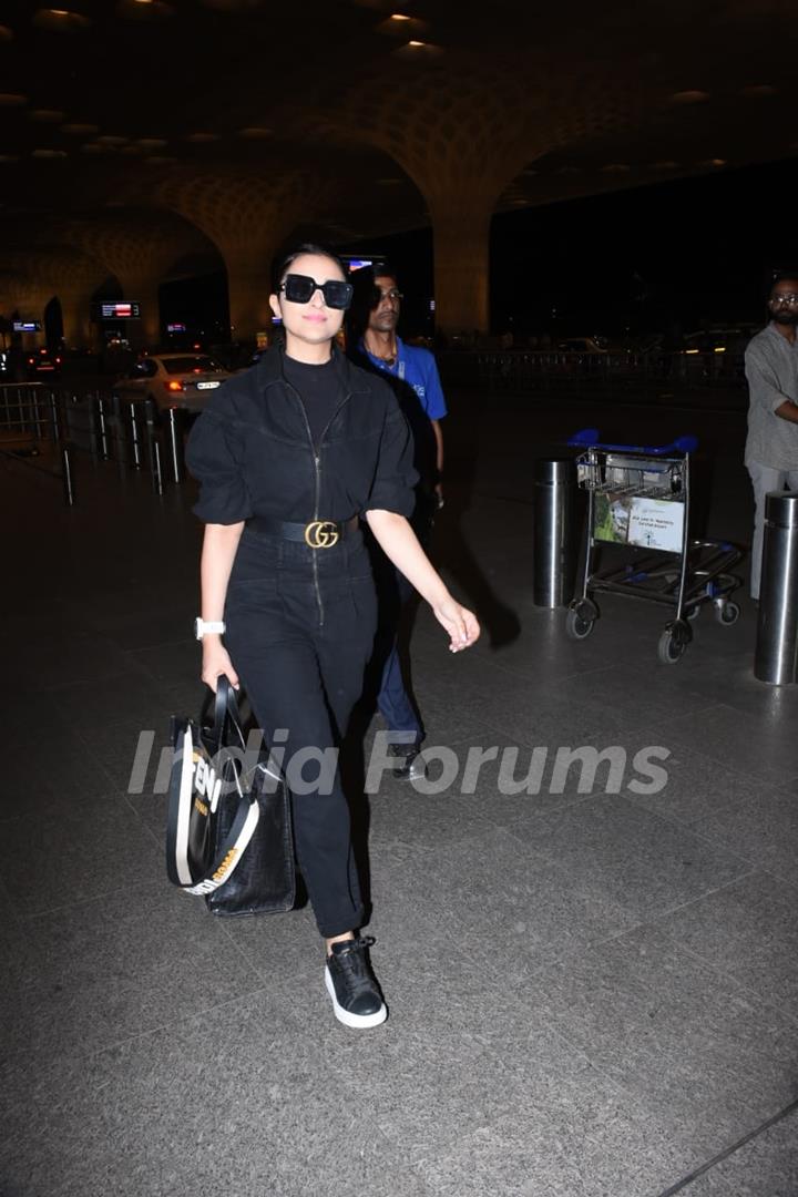 Parineeti Chopra spotted at airport