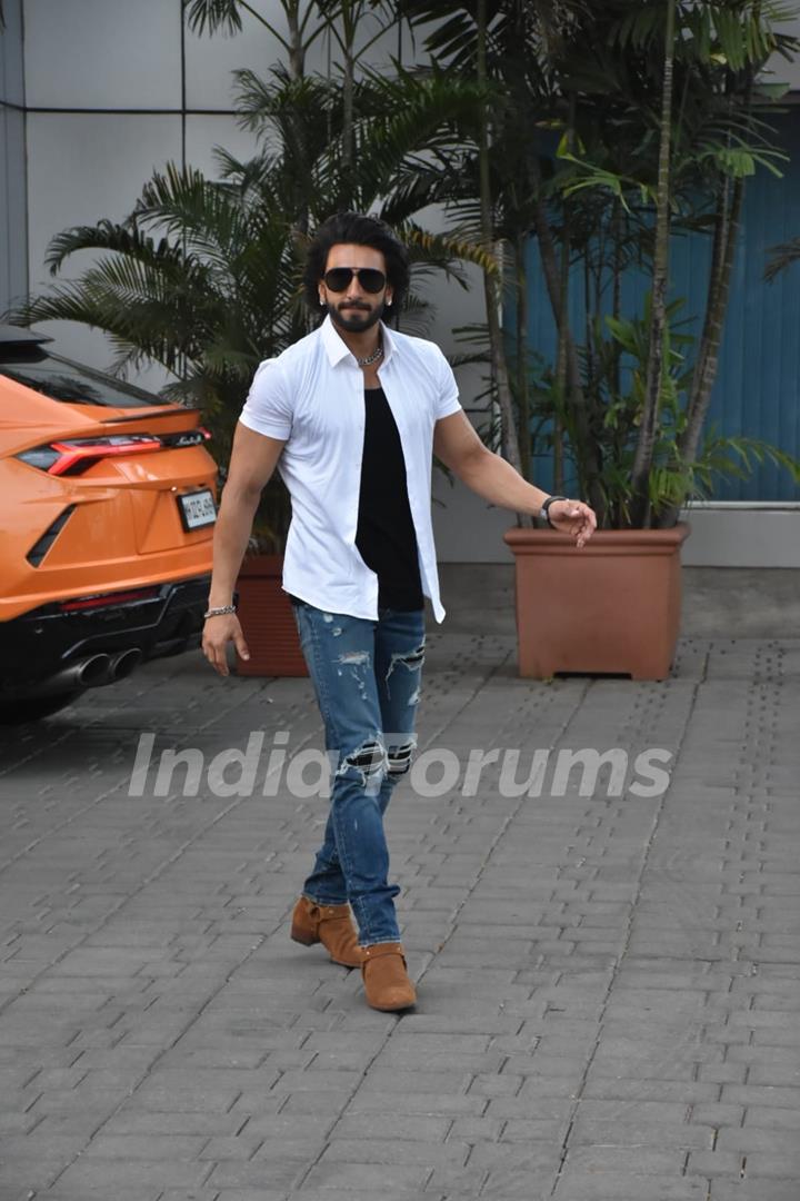 Ranveer Singh spotted at airpot 