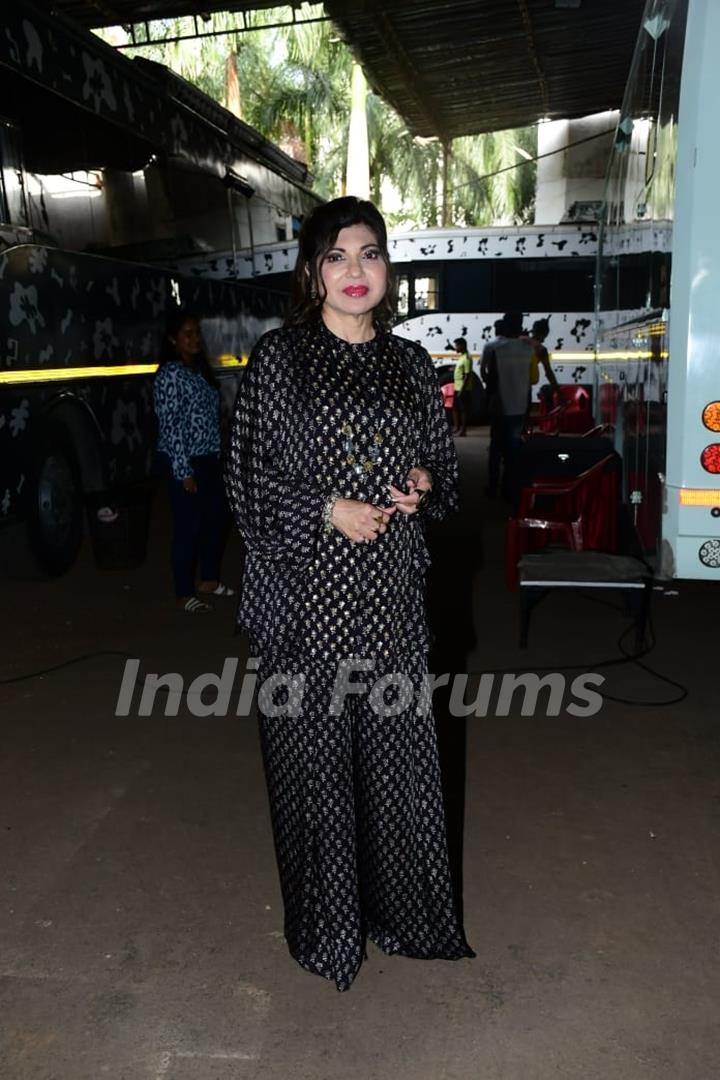 Alka Yagnik snapped on the sets of Superstar Singer 2