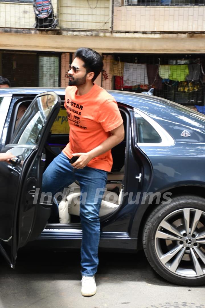 Jackky Bhagnani spotted in Bandra 