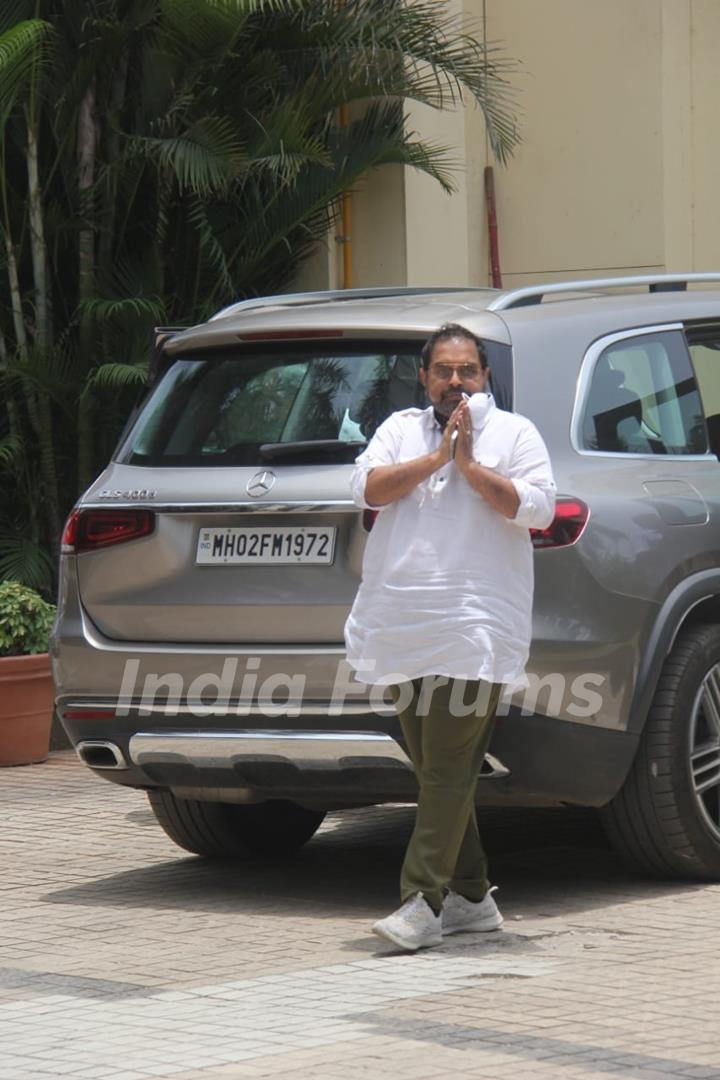 Shankar Mahadevan at KK's funeral