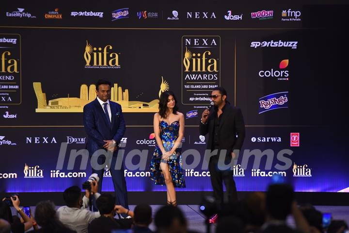 Divya Khosla Kumar and Yo Yo Honey Singh clicked at IIFA awards press conference in Abu Dhabi