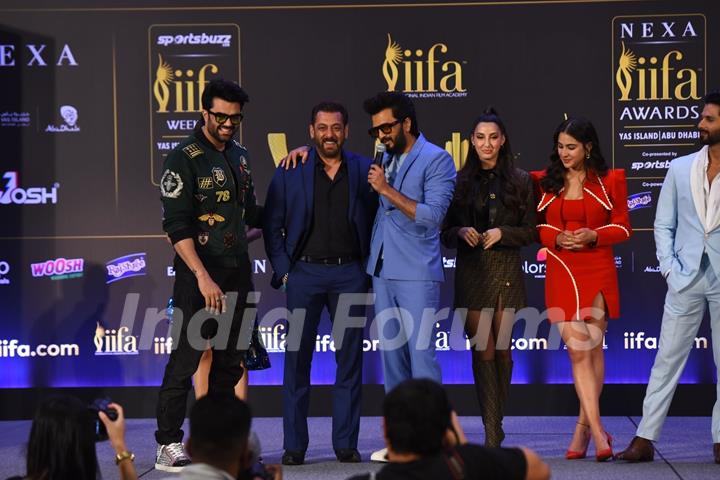 Salman Khan, Shahid Kapoor, Riteish Deshmukh, Manish Paul, Nora Fatehi, Sara Ali Khan poses to paparazzi at IIFA awards press conference in Abu Dhabi