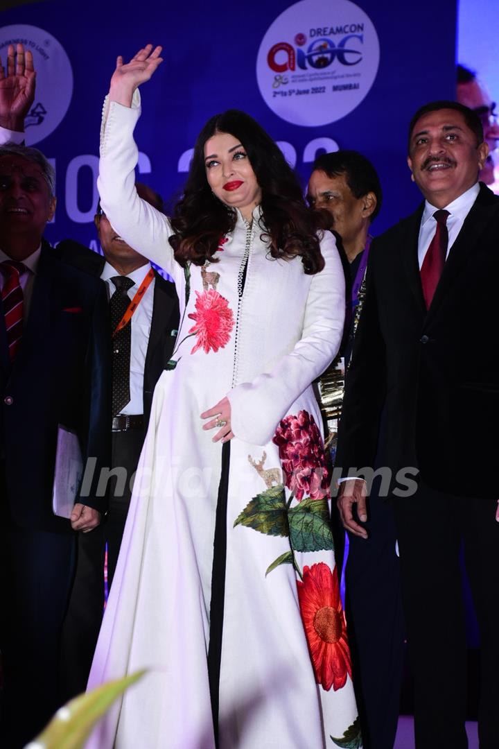 Aishwarya Rai Bachchan snapped at Annual Conference Of All India Ophthalmological Society